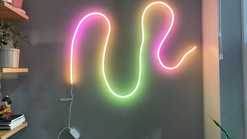 Shaping Light: The Art and Craft of Custom Neon Signs